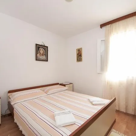 Mira Apartment