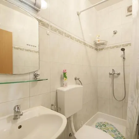 Mira Apartment Splitska